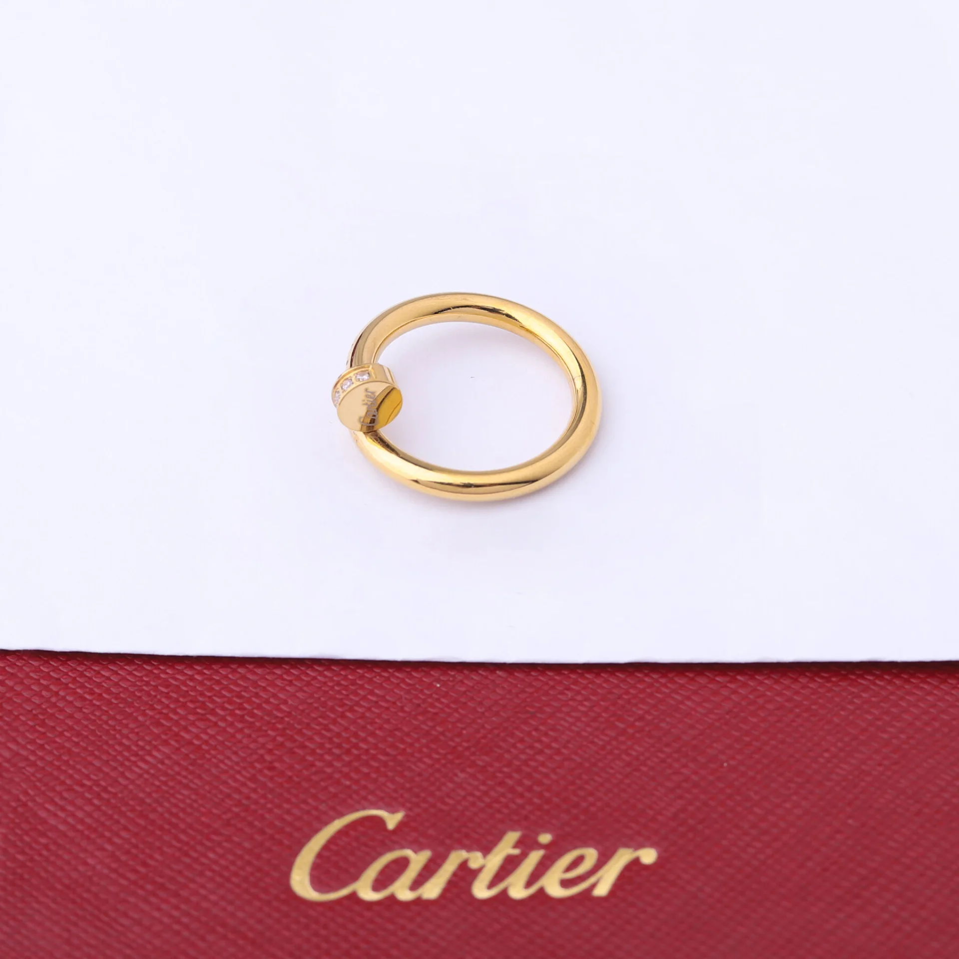 خاتم كارتير مسمار زركون فضي او ذهبي  - Cartier Ring