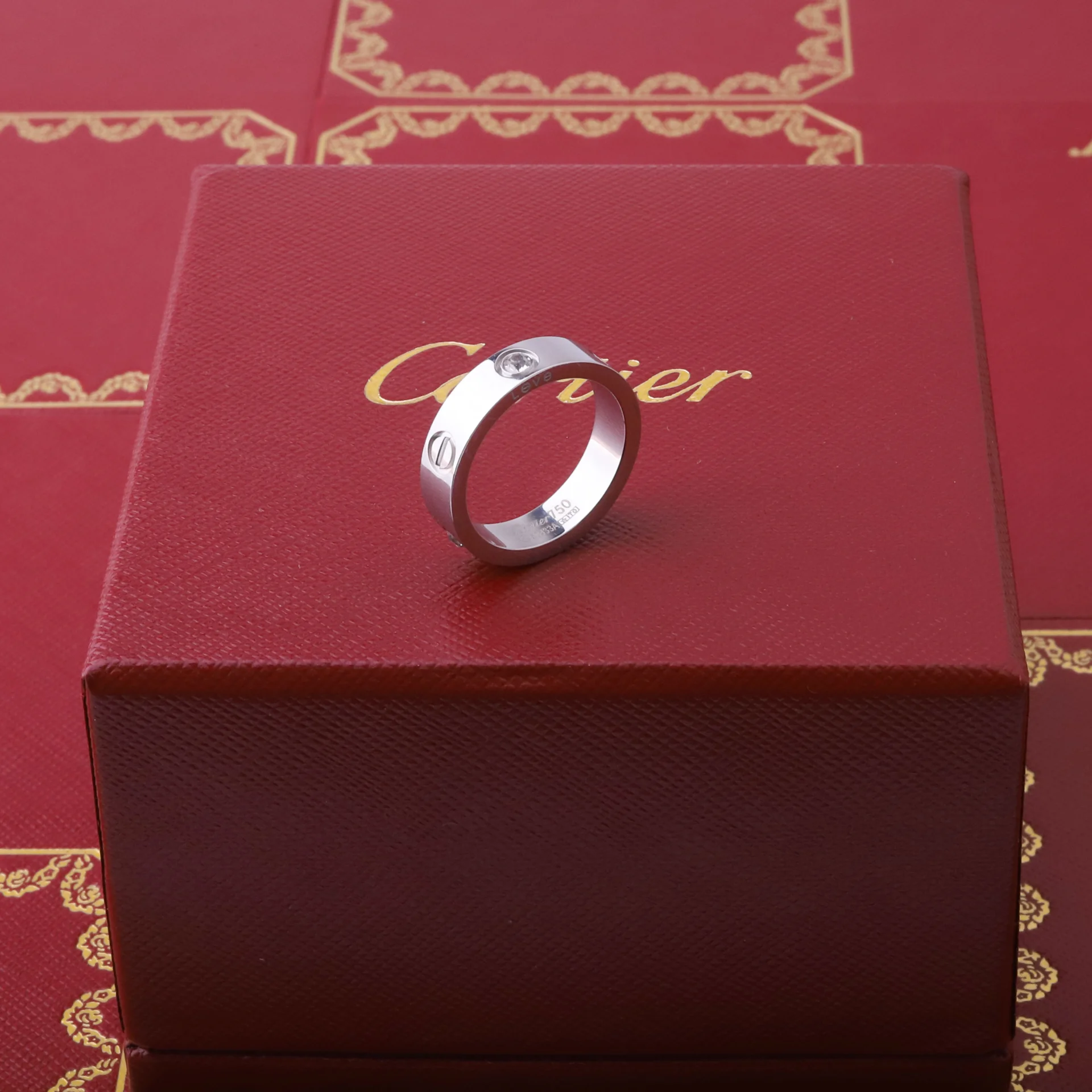 خاتم كارتير ذهبي وفضي  زركون - Cartier Ring Love