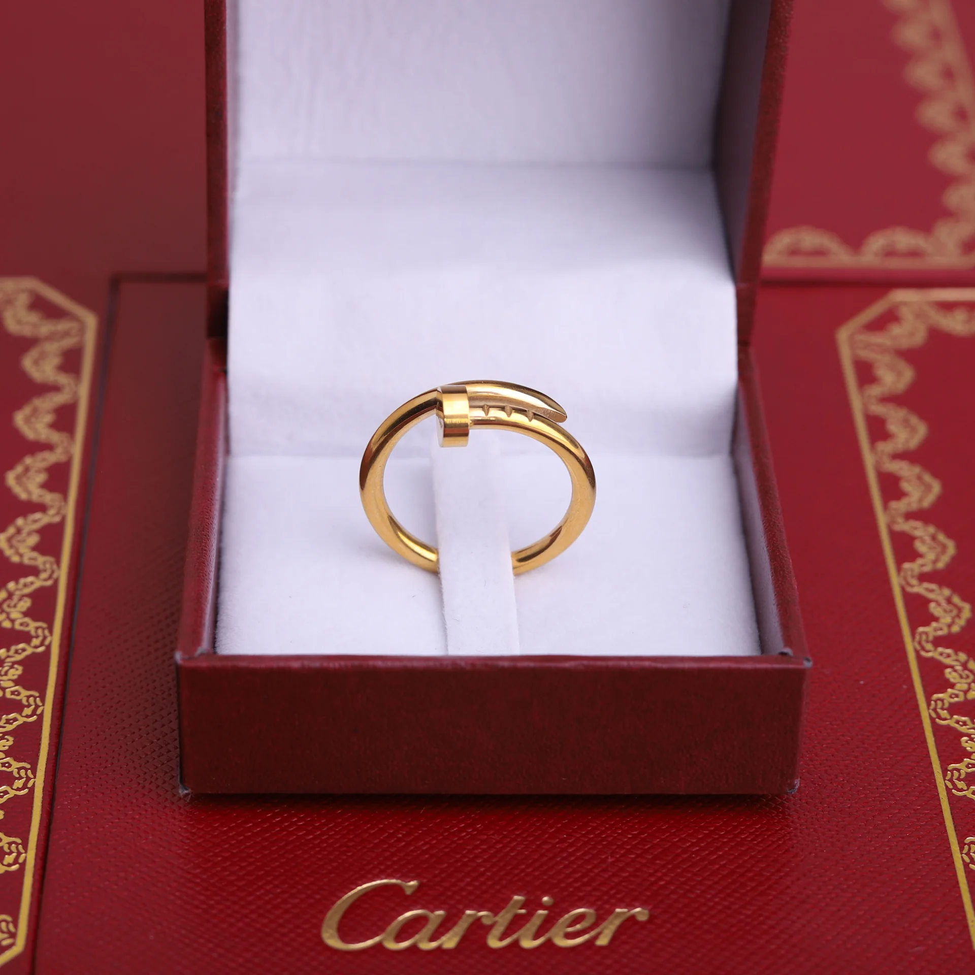 خاتم كارتير مسمار - Cartier Ring