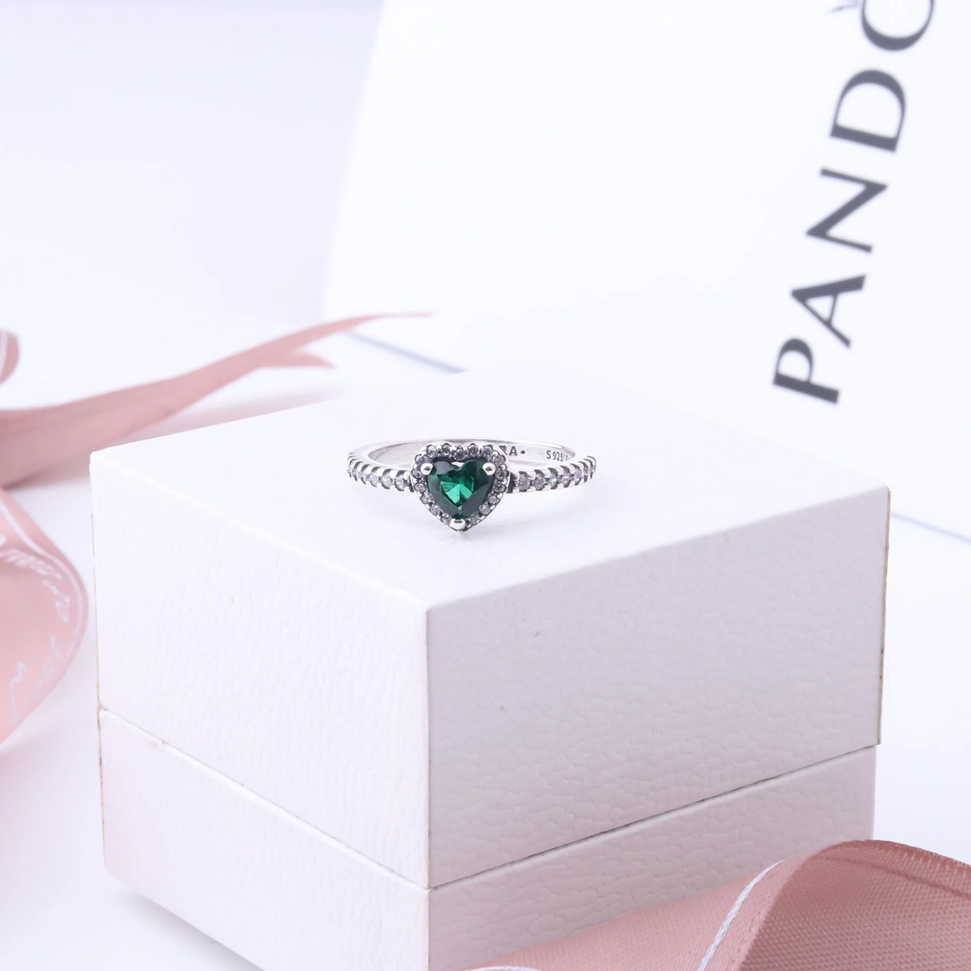 خاتم باندورا اخضر | Pandora Heart Ring Green