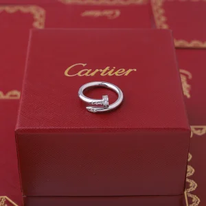 خاتم كارتير مسمار زركون فضي او ذهبي  - Cartier Ring