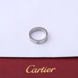 خاتم كارتير ذهبي وفضي  زركون - Cartier Ring Love